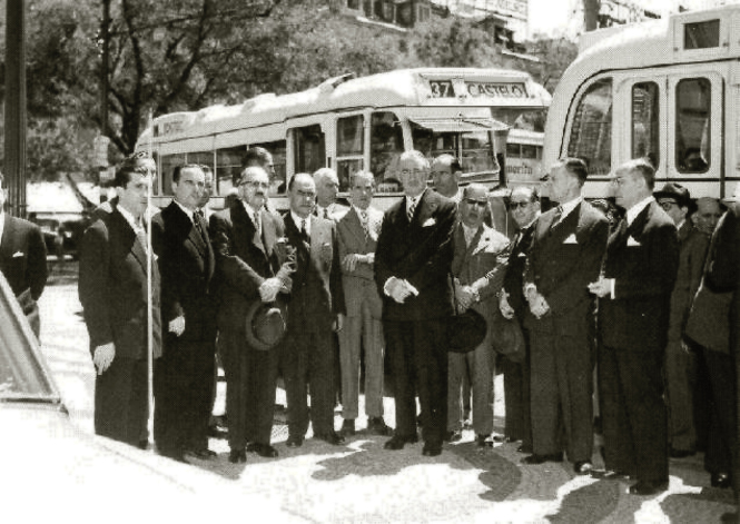 Inaguração do autocarro para o Castelo, Lisboa (A.Serôdio, 1959)