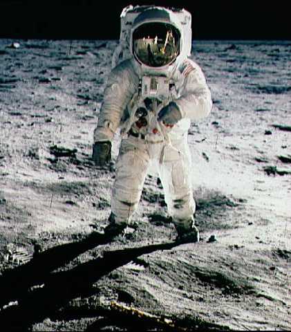 A chegada do Homem à Lua foi há 39 anos T7YZIEpYatyk8eaOMkzI