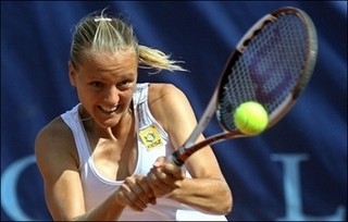 A húngara Agnes Szavay trucidou Martina Muller na final de Palermo