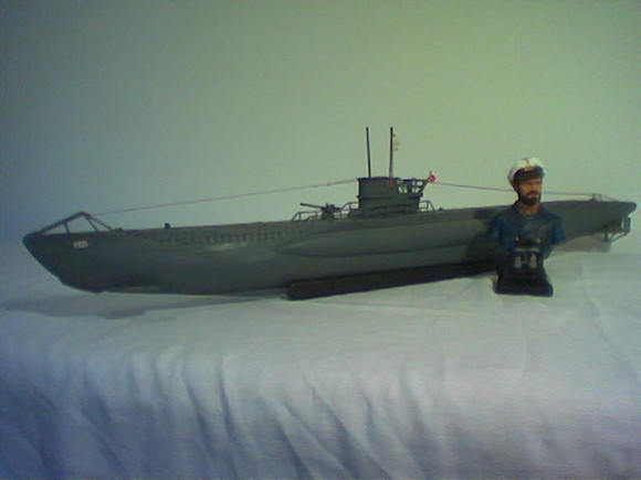 Submarino e Busto